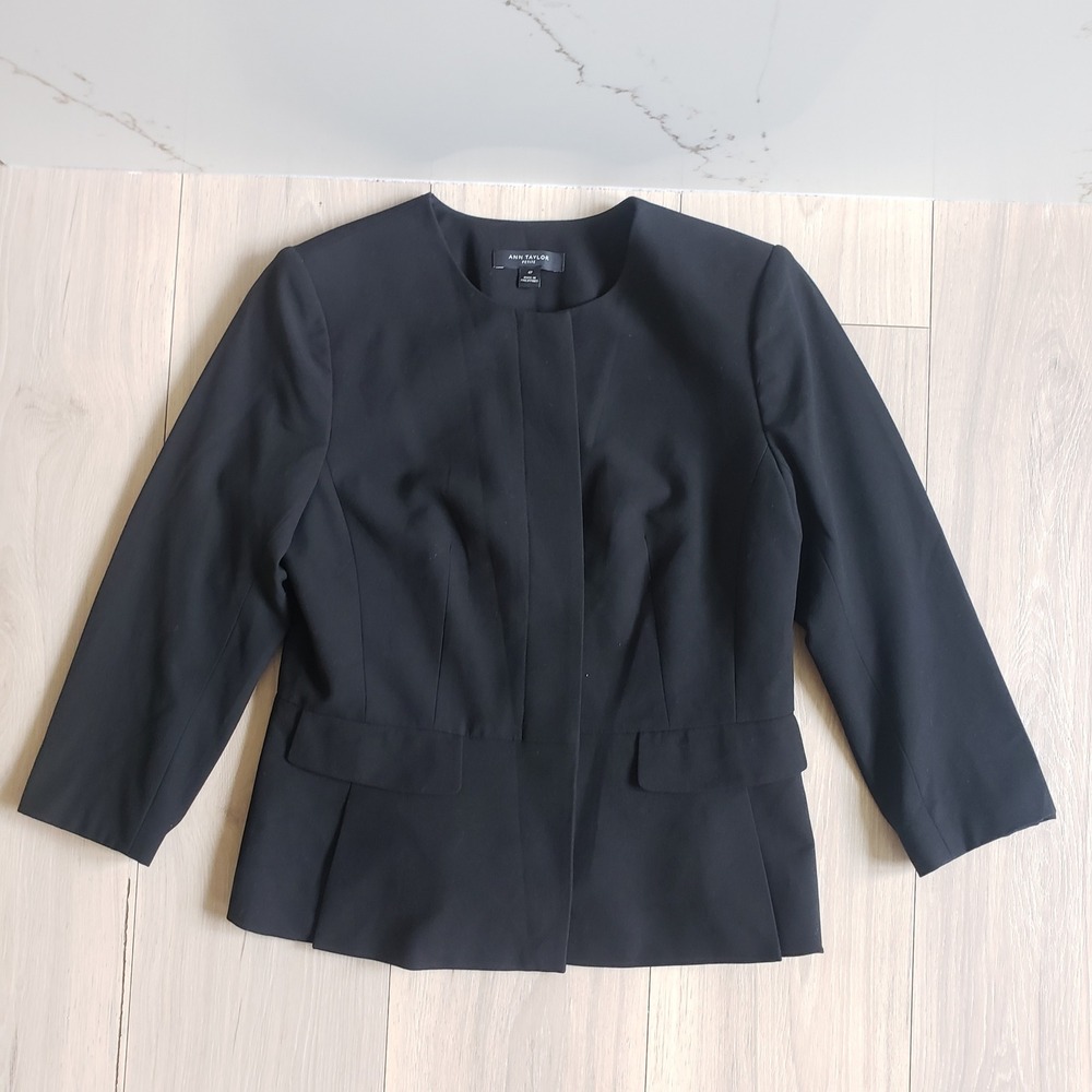 Ann Taylor Blazer Womens 4P Black Collarless Peplum Career Workwear Jacket